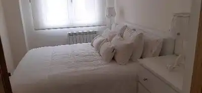 Schlafzimmer von Wohnungen zur Miete in Gozón mit Heizung