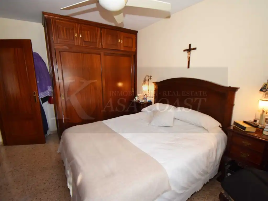 Bedroom of Flat for sale in Fuengirola  with Air Conditioner, Private garden and Terrace