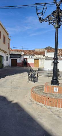 Casa-chalet en Venta en Calle Gran Capitán, Almoharín, Spain, 61 en Almoharín