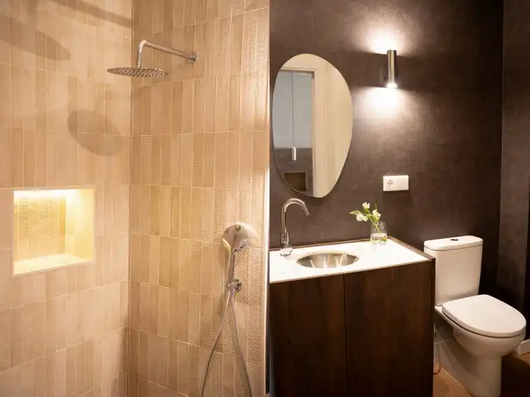 Unique properties with lift for sale in Casco Antiguo, imagen 7