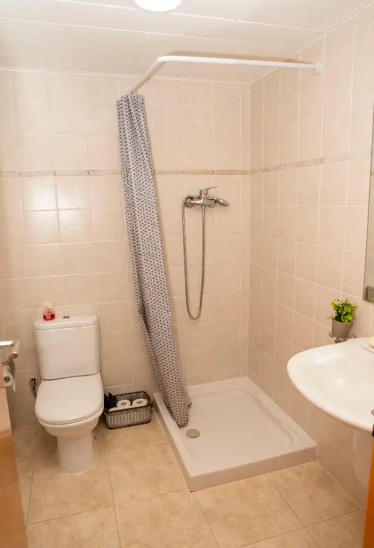 Baño de Piso en venta en Castellar del Vallès con Aire acondicionado, Calefacción y Trastero