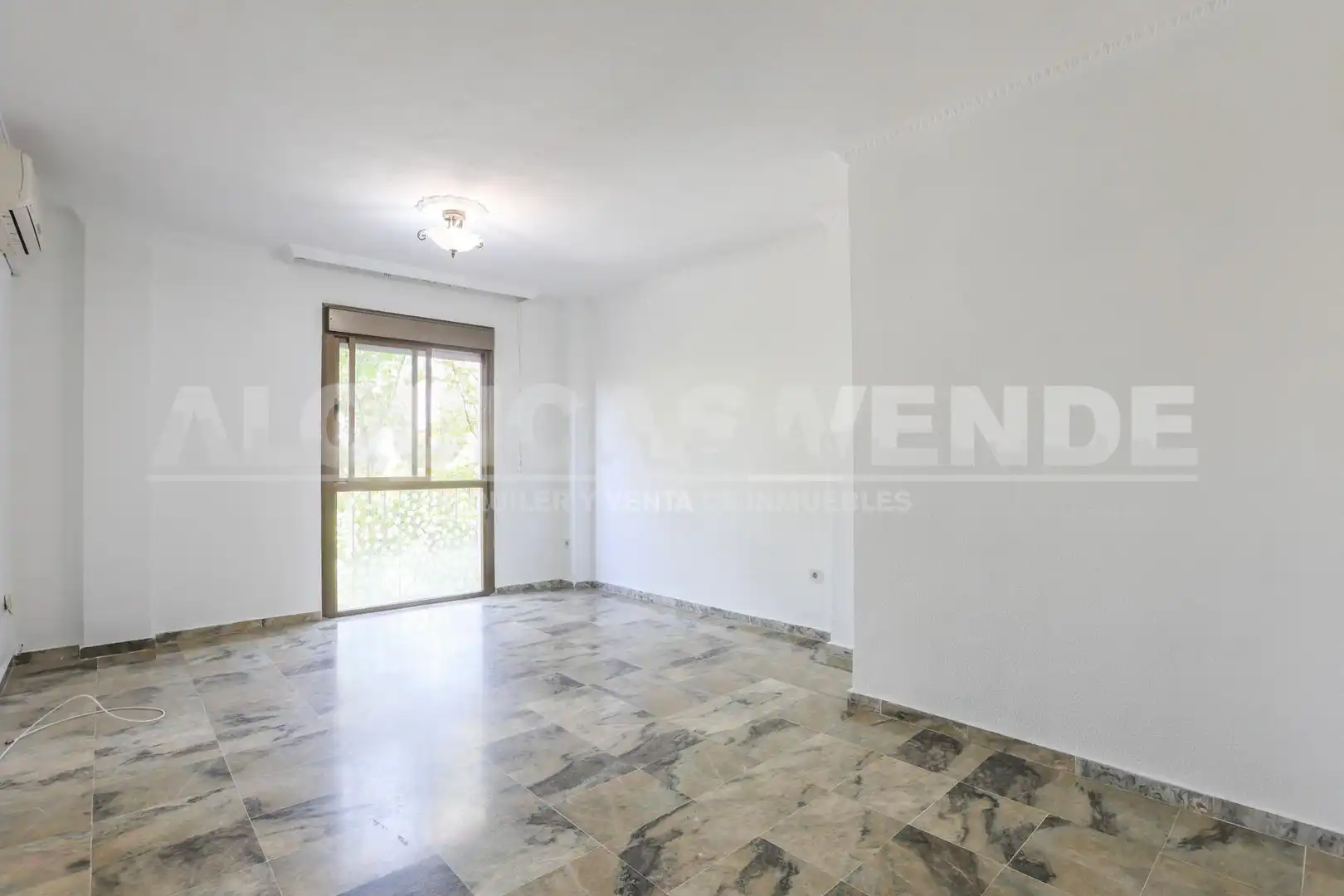 Flat with terrace for sale in Este - Alcosa- Torreblanca, imagen 5