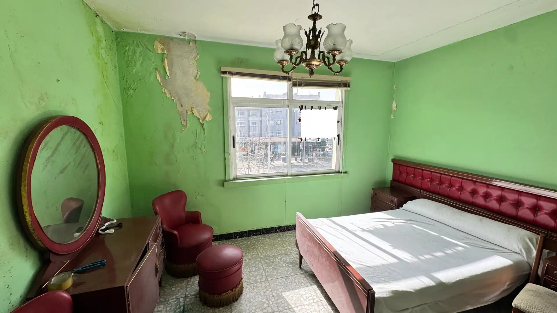 Dormitori de Casa o xalet en venda en Arteixo amb Jardí privat i Traster
