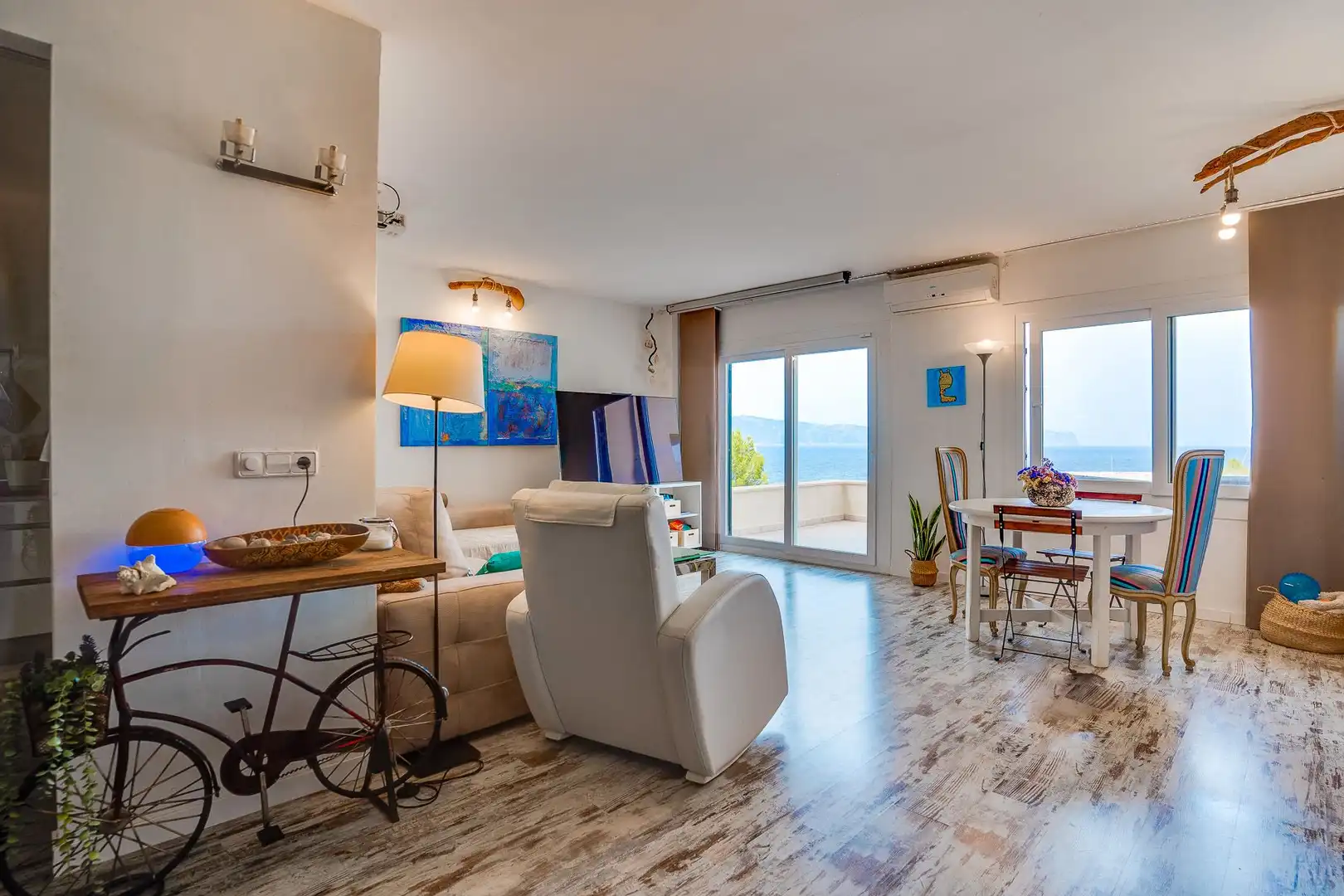 Living room of Detached homes for sale in Alcúdia  with Air Conditioner, Heating and Private garden