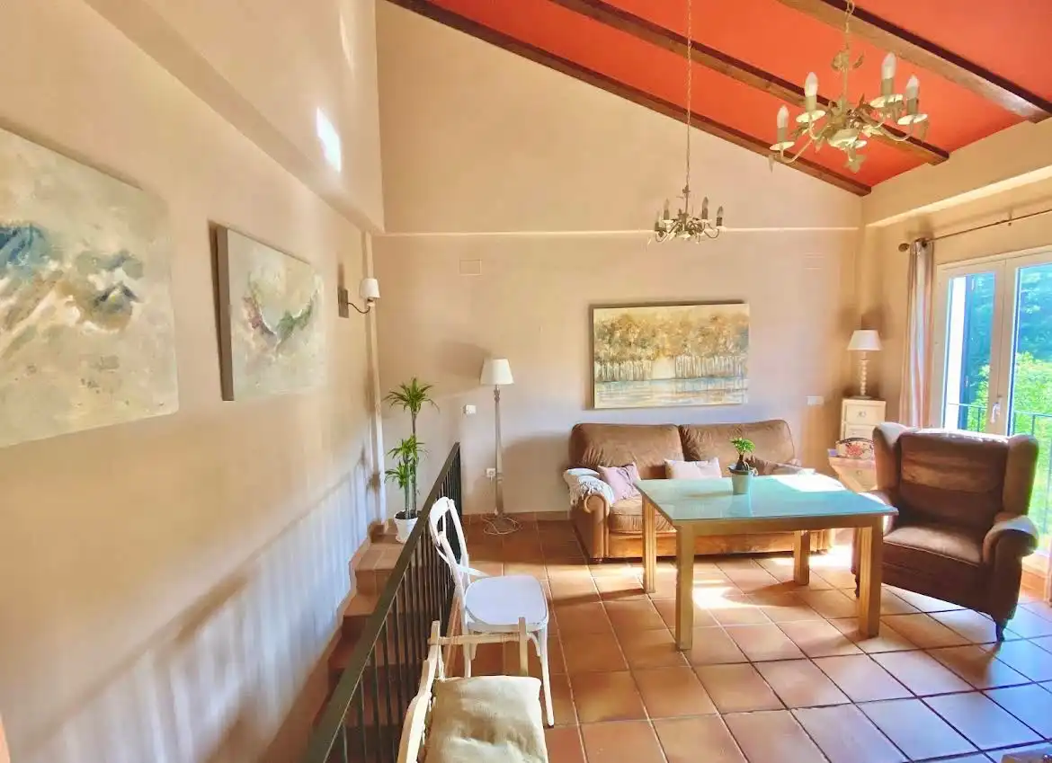 Sala d'estar de Casa adosada en venda en Aracena amb Terrassa i Moblat