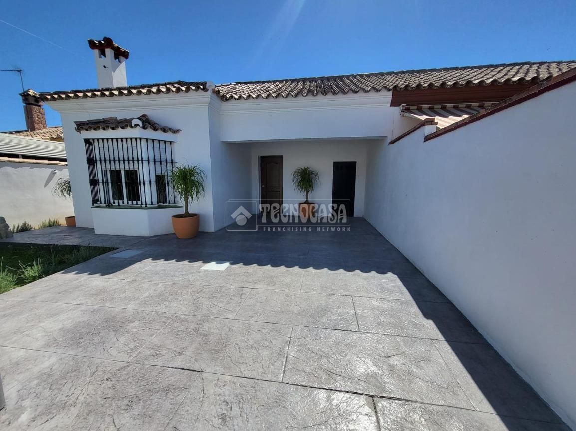 Exterior view of Country house for sale in Chiclana de la Frontera  with Swimming Pool