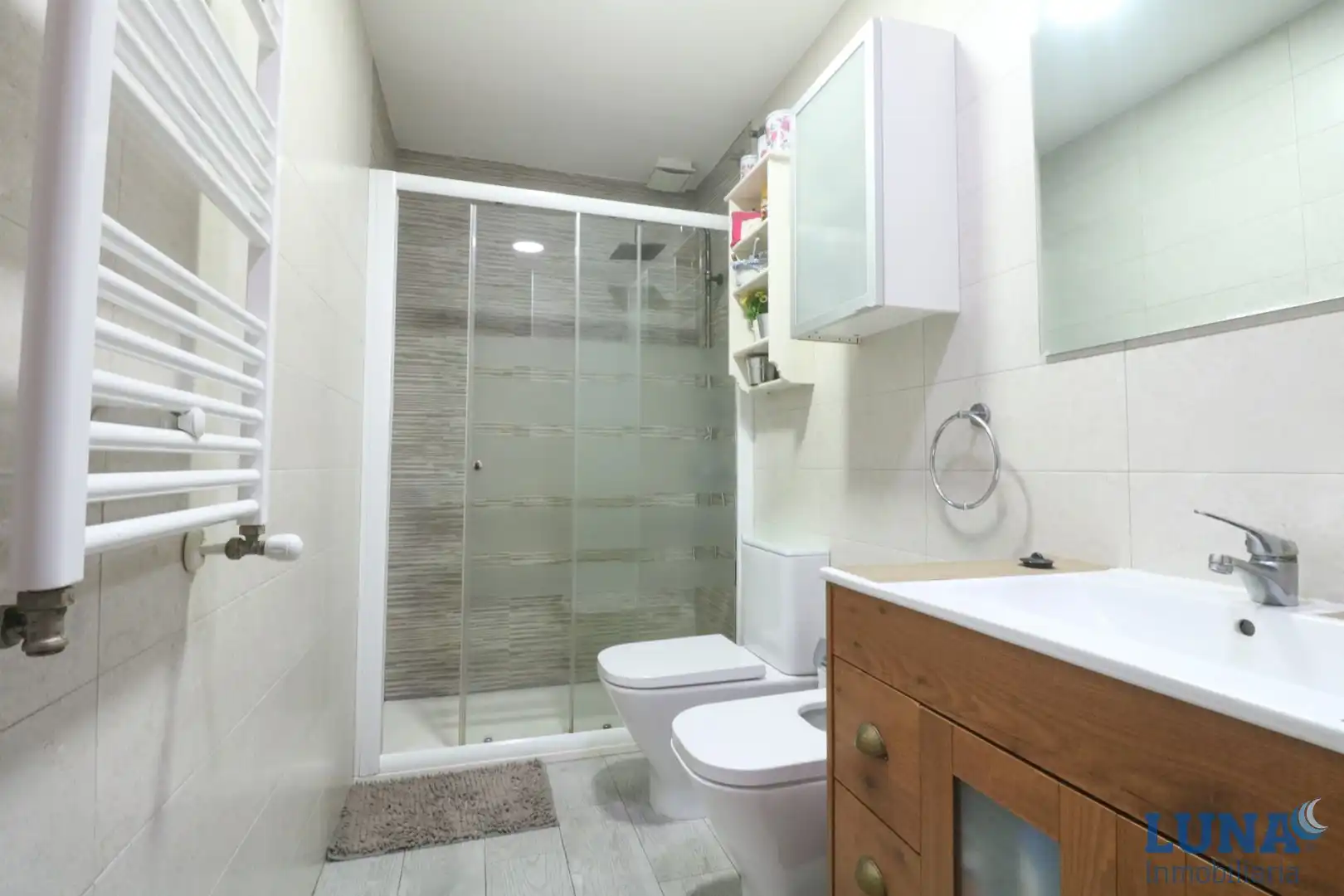 Baño de Piso en venta en Getafe con Aire acondicionado, Calefacción y Trastero