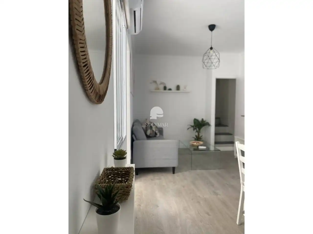 Sala d'estar de Casa adosada de lloguer en Vélez-Málaga amb Aire condicionat, Terrassa i Moblat