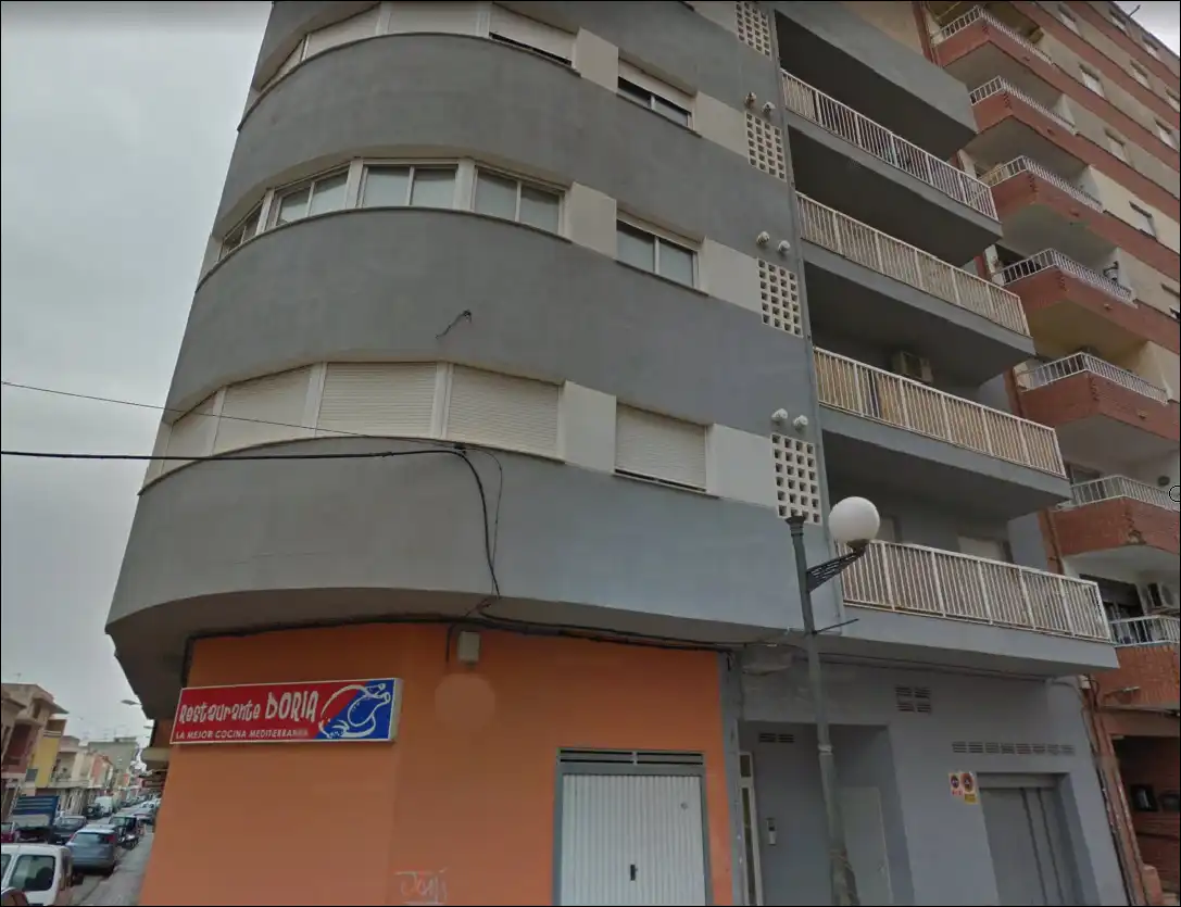 Parking avec ascenseur à vendre à REIS CATOLICS