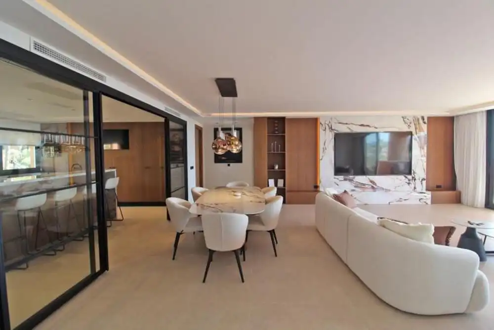 Apartamento con piscina en venta en Nueva Andalucía, imagen 12