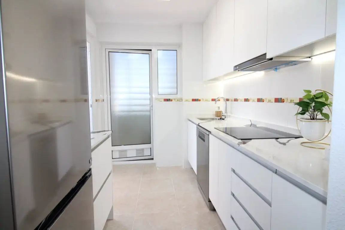 Küche von Wohnung zum Verkauf in Villajoyosa / La Vila Joiosa mit Klimaanlage, Terrasse und Abstellraum