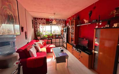 Living room of Flat for sale in Badalona  with Furnished, Oven and Microwave