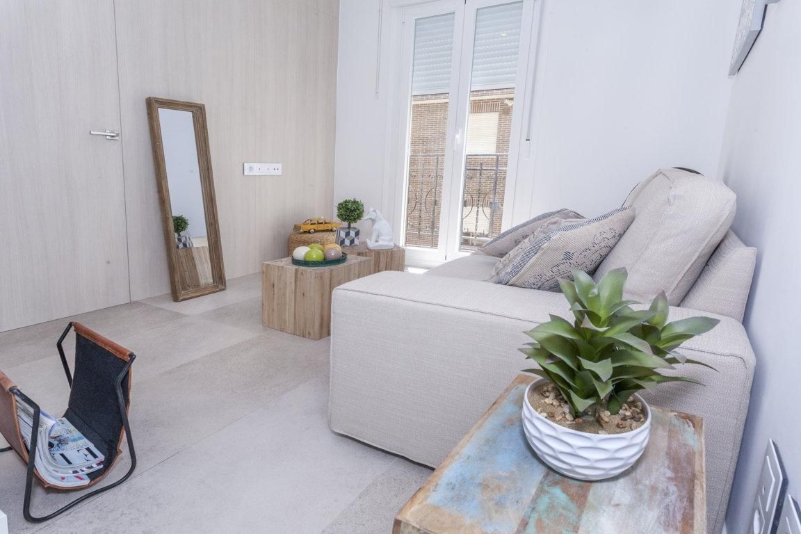Bedroom of Flat to rent in  Madrid Capital  with Air Conditioner, Furnished and Balcony
