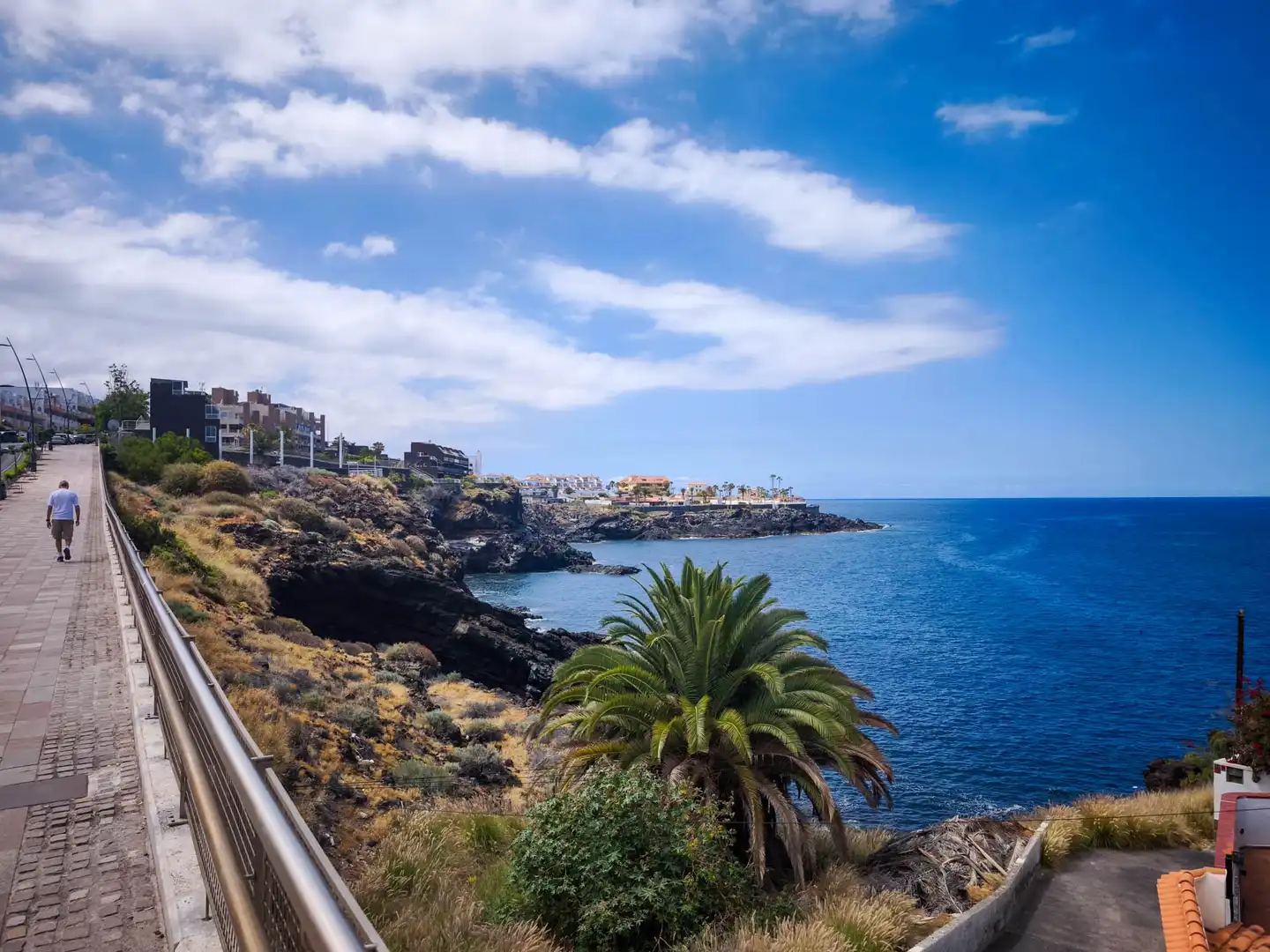 Außenansicht von Wohnungen zum Verkauf in Santiago del Teide mit Terrasse, Möbliert und Gemeinschaftspool