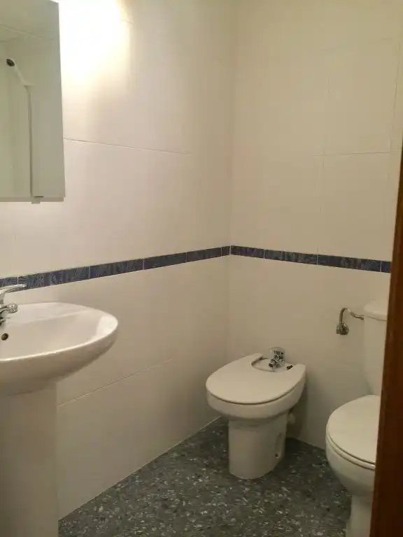 Bany de Pis en venda en Elche / Elx amb Aire condicionat, Calefacció i Terrassa