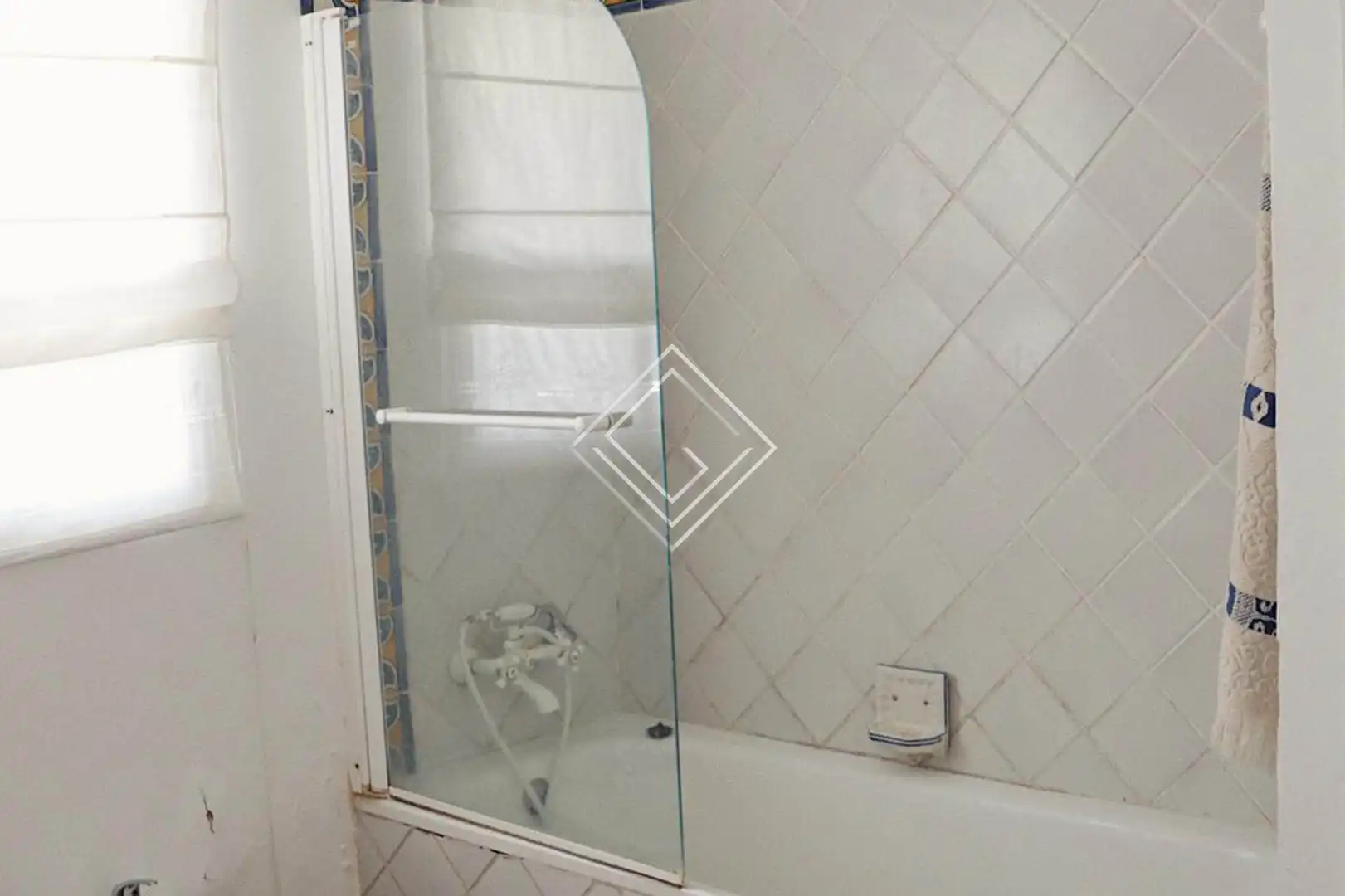 Bathroom of Houses for sale in Marbella  with Air Conditioner, Heating and Private garden