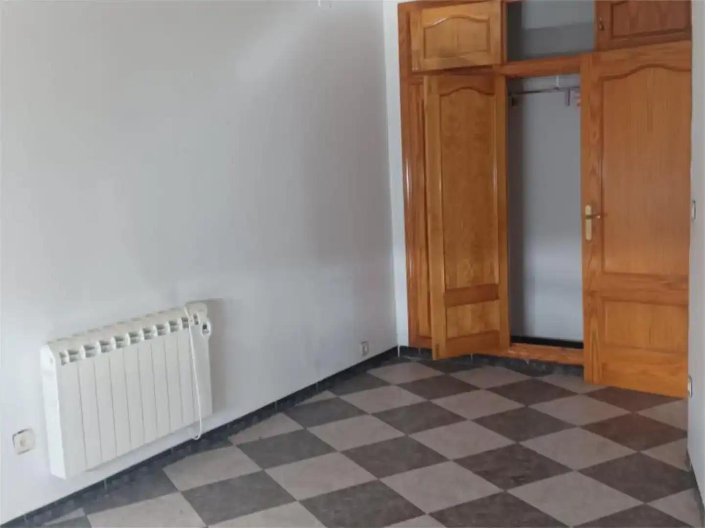 Habitación de Piso en venta en Menasalbas con Trastero y Balcón