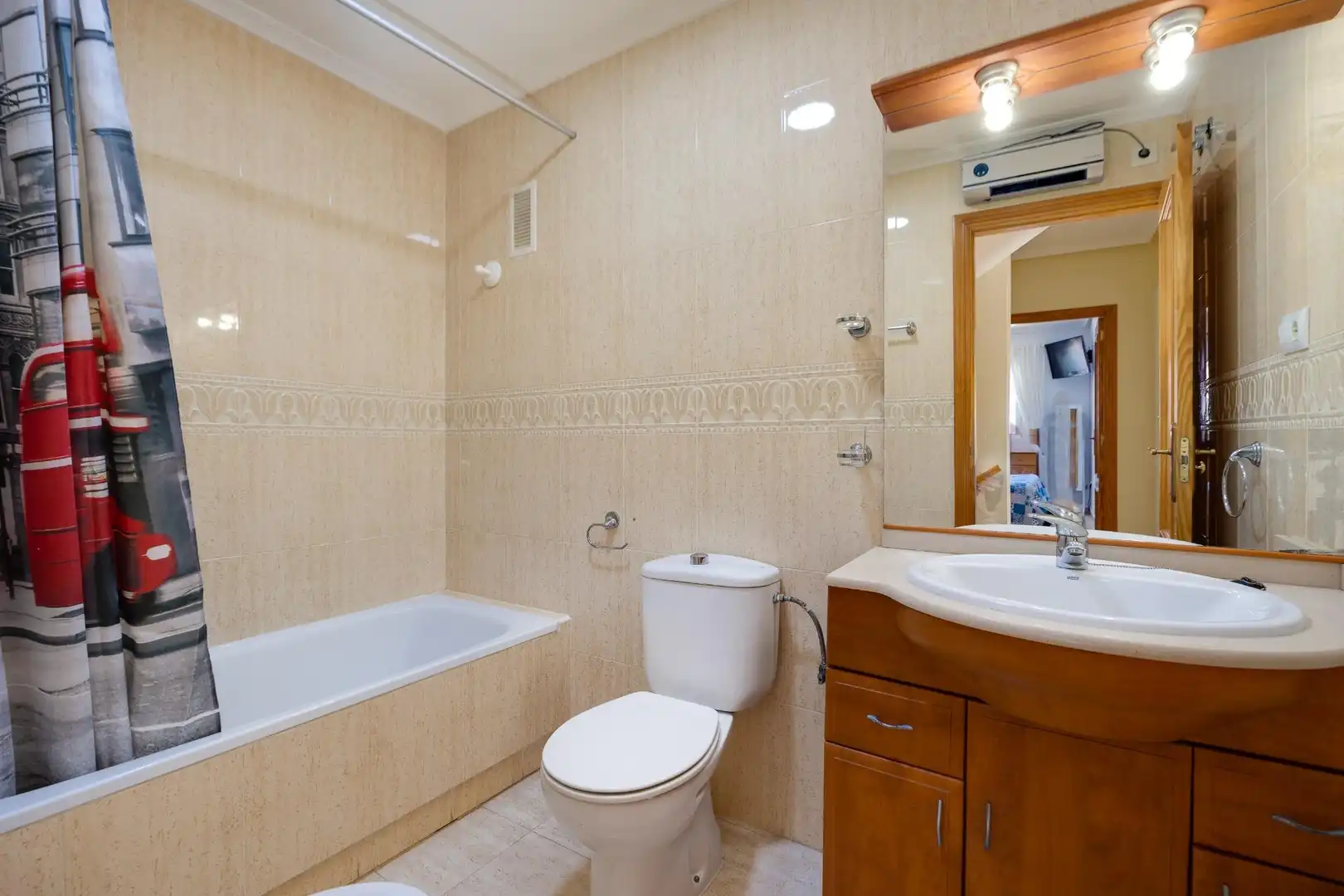 Casa a schiera con terrazza in vendita a Calle Abeto, imagen 16