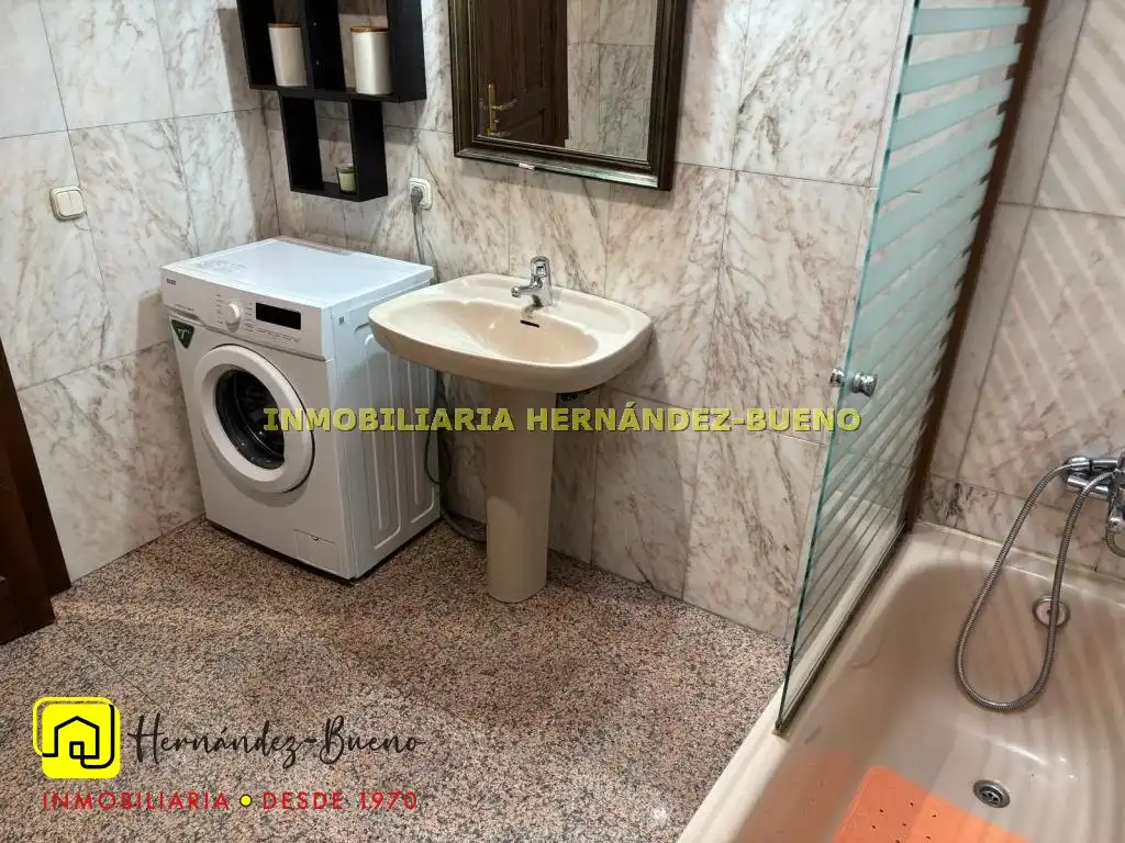 Bany de Pis en venda en Salamanca amb Aire condicionat, Calefacció i Moblat