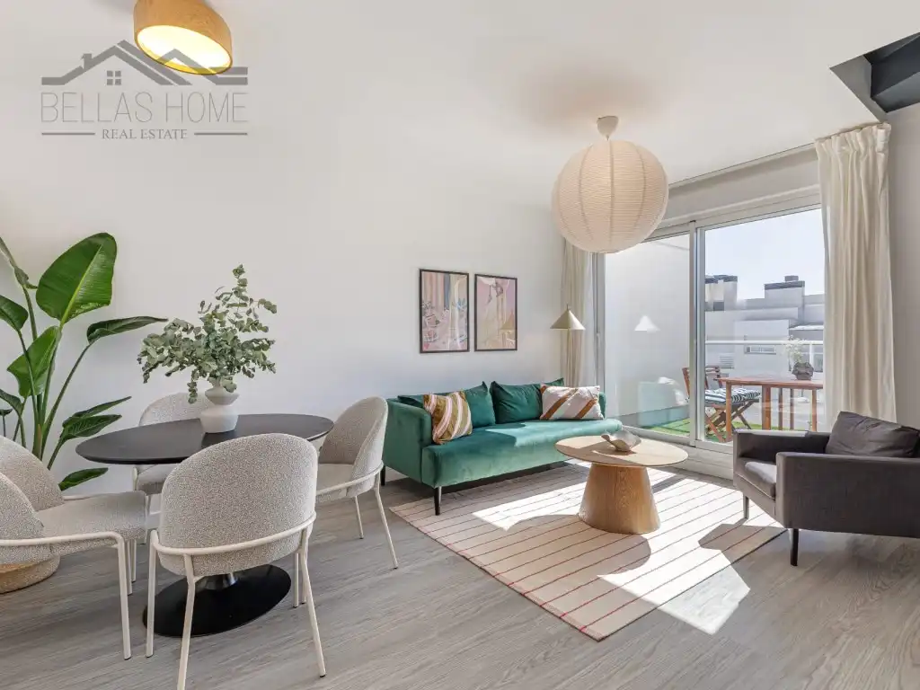 Sala d'estar de Àtic en venda en Estepona amb Aire condicionat i Terrassa