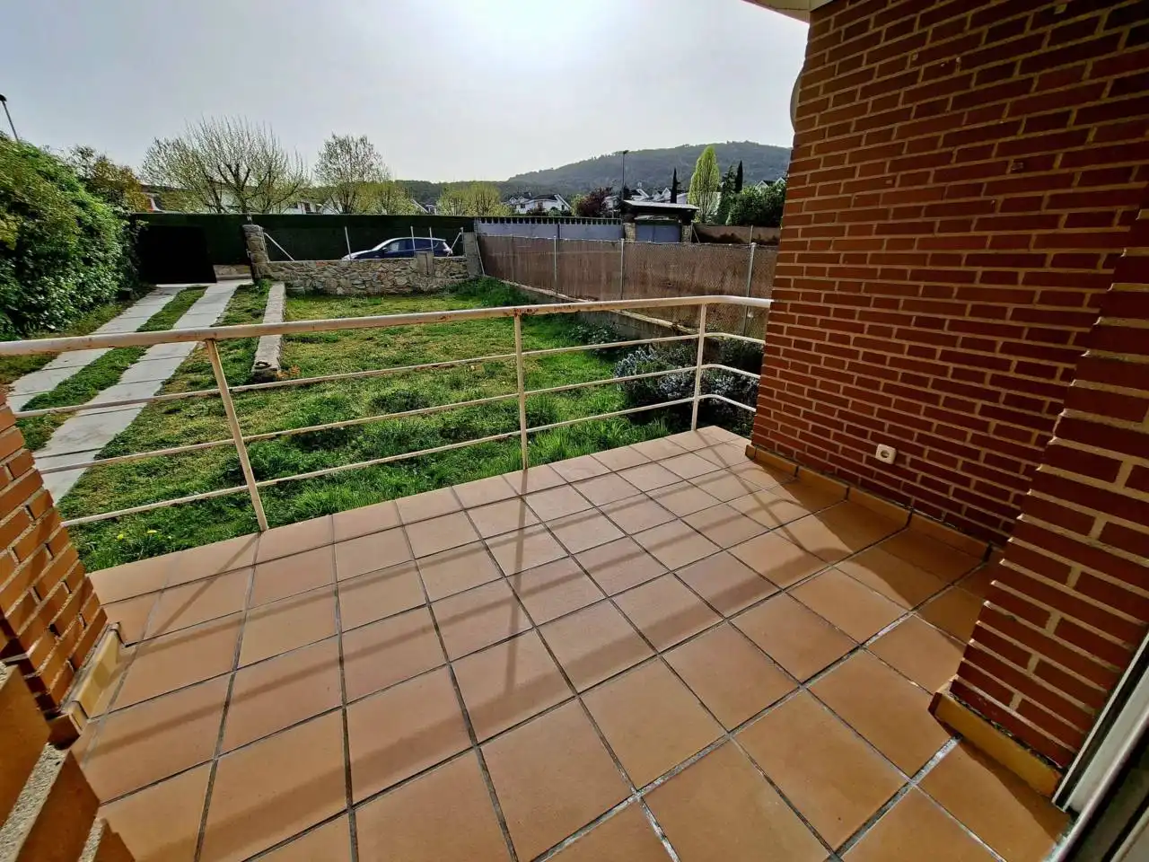 Terrassa de Casa adosada en venda en Moralzarzal amb Calefacció, Jardí privat i Terrassa