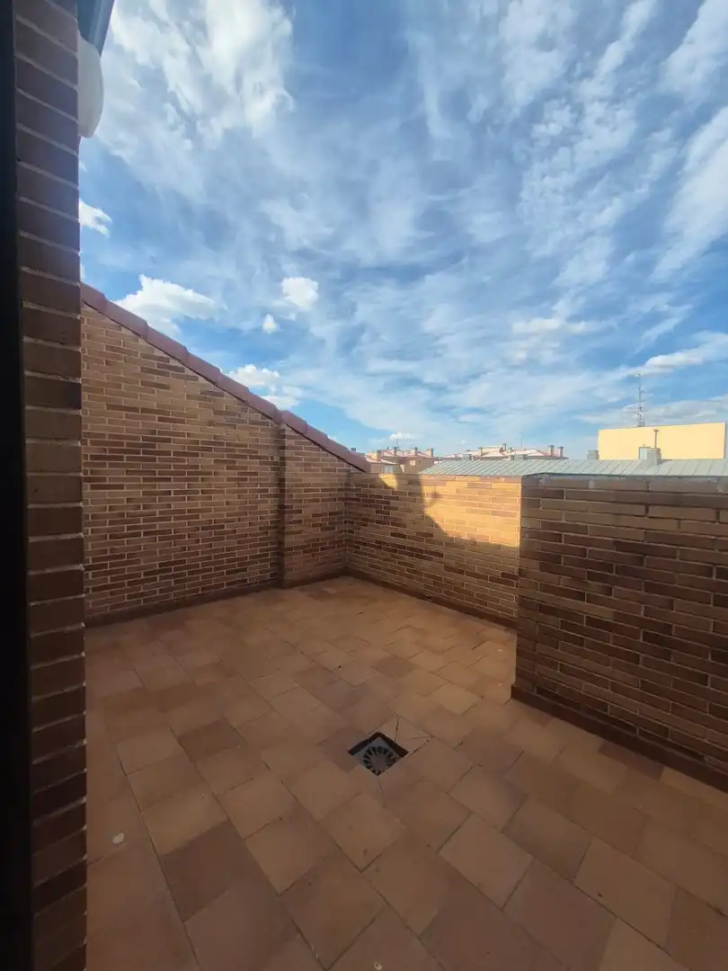 Terrassa de Àtic en venda en Ávila amb Calefacció, Terrassa i Traster