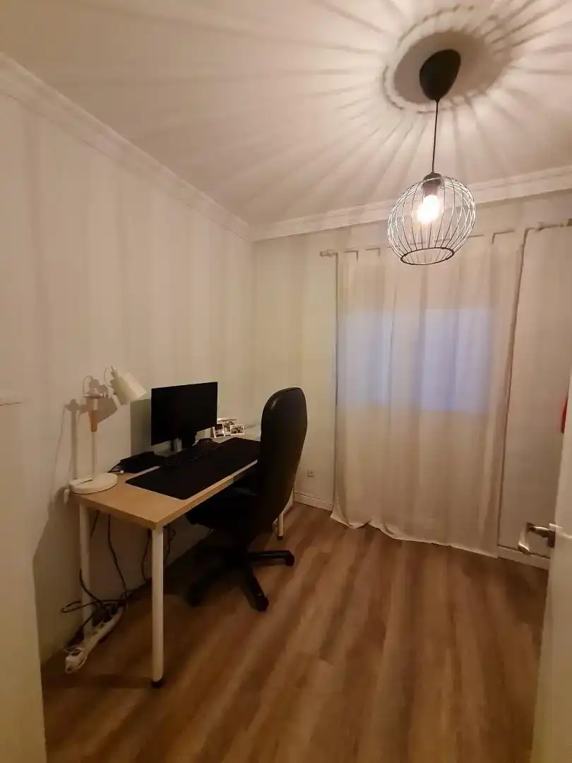 Bedroom of Flat for rent in  Sevilla Capital  with Air Conditioner and Balcony
