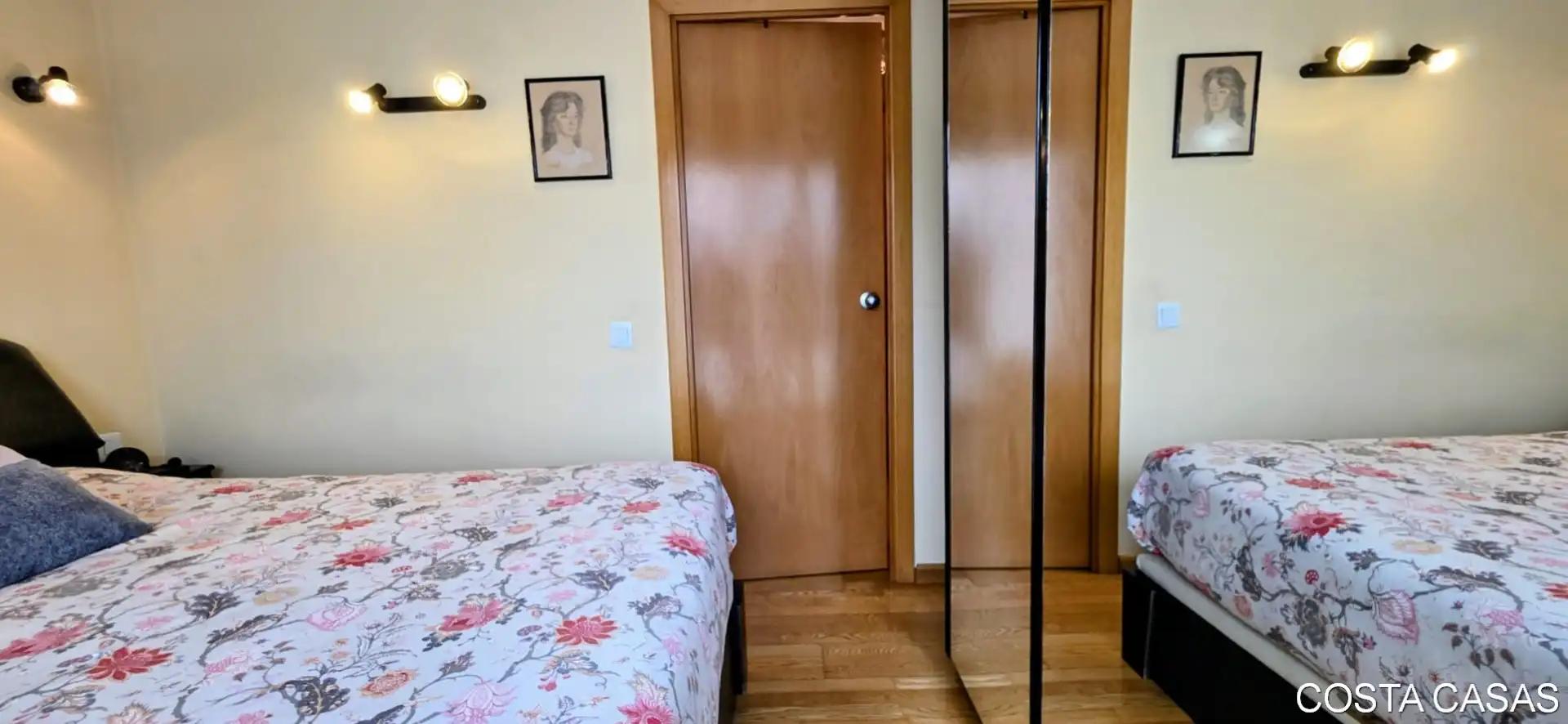 Bedroom of Duplexes for sale in Castelldefels  with Air Conditioner, Heating and Parquet flooring