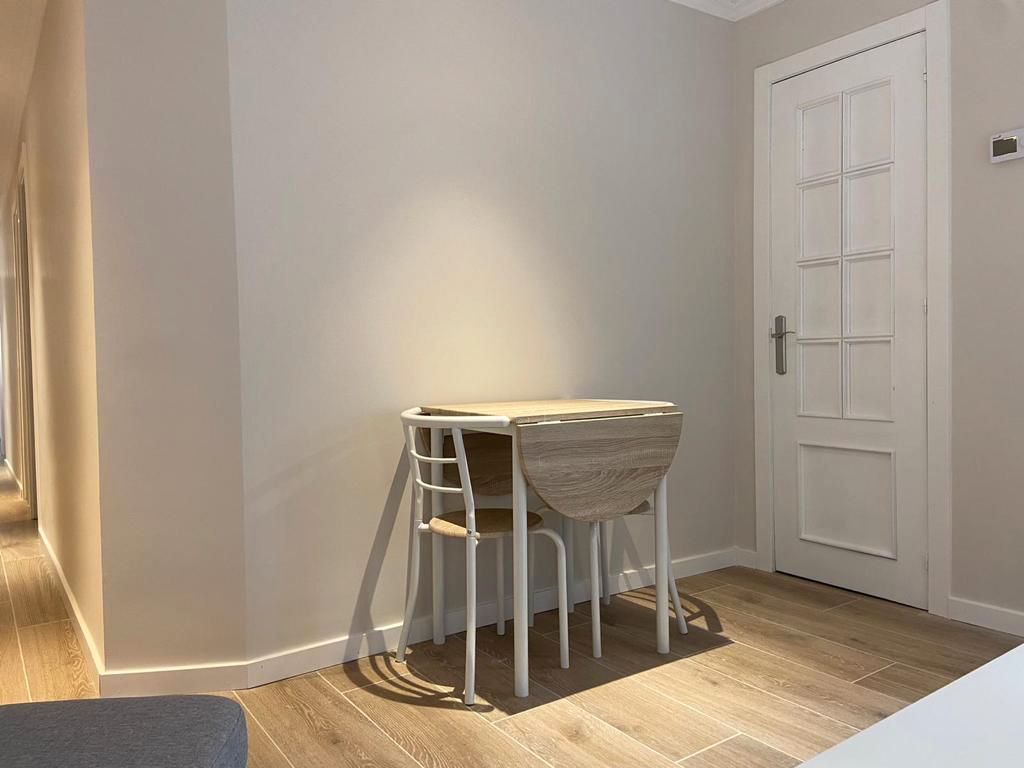 Dining room of Flat to rent in  Zaragoza Capital  with Heating, Furnished and Oven