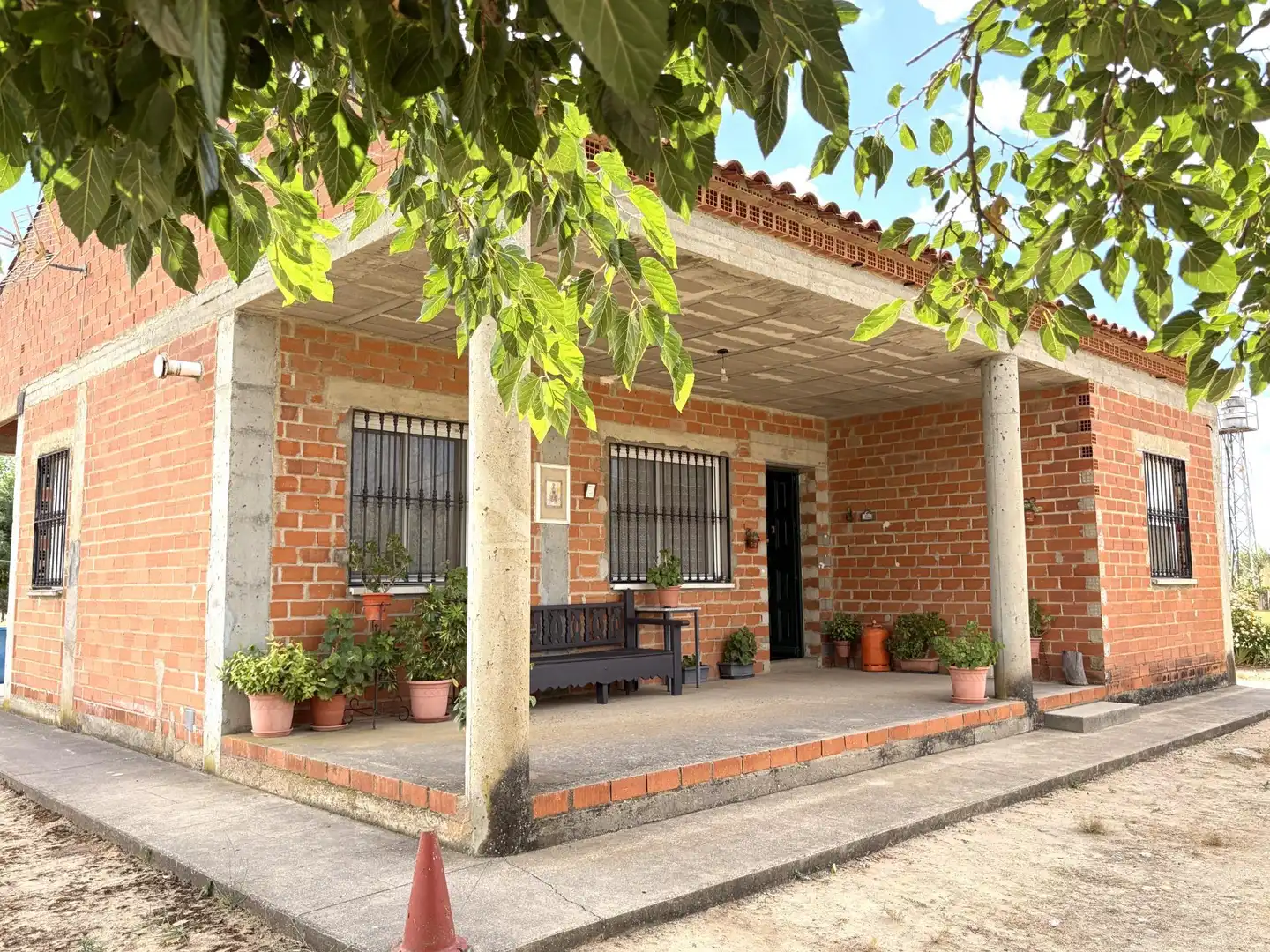 Vista exterior de Casa o xalet en venda en Medellín amb Piscina comunitària