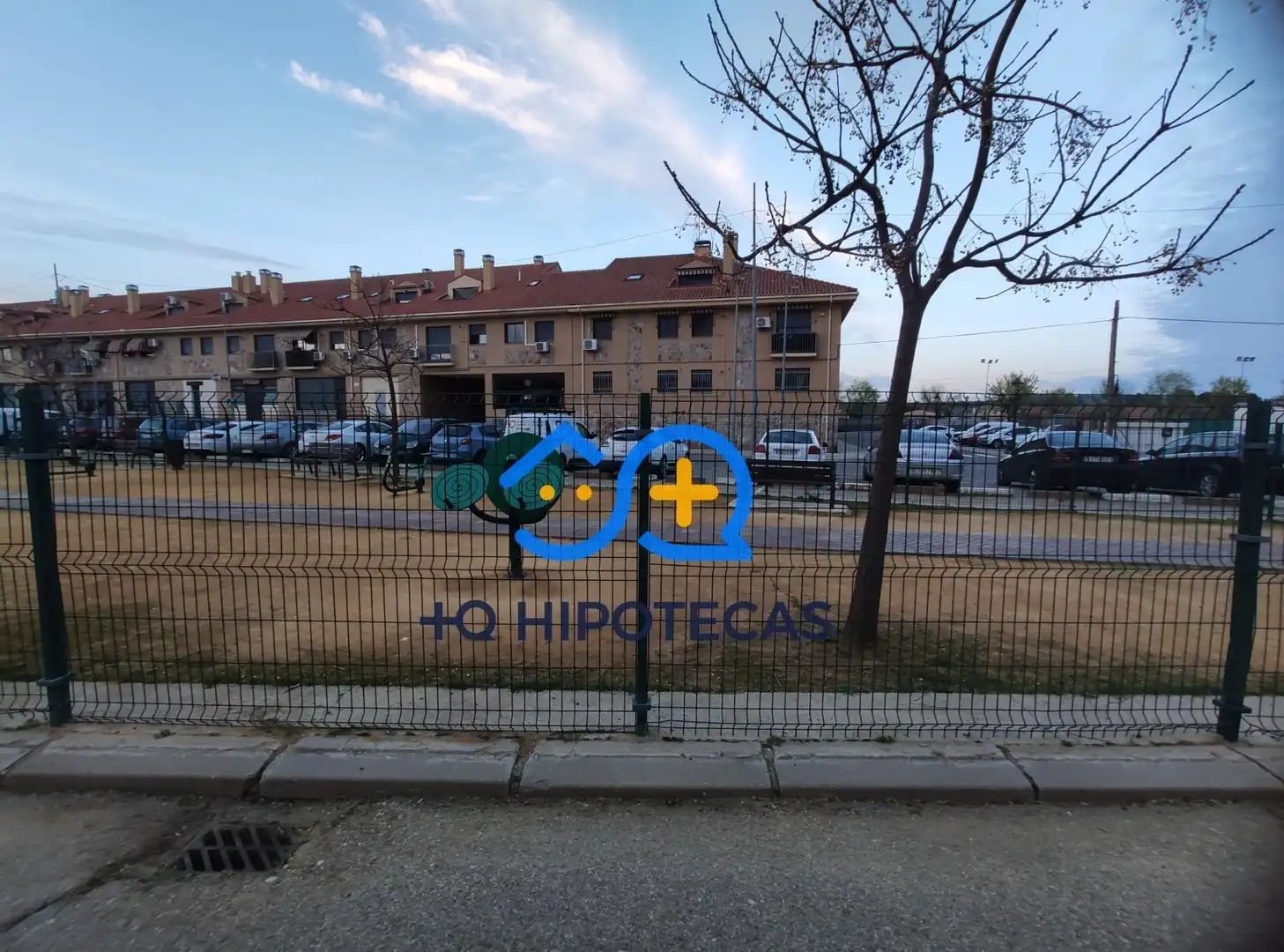 Vista exterior de Casa adosada en venda en Yeles amb Aire condicionat i Terrassa
