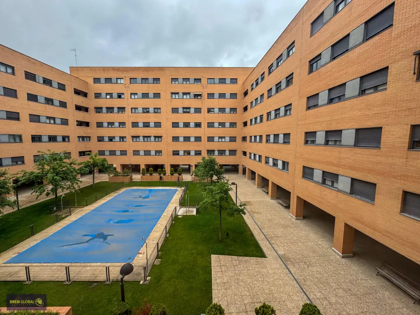 Vista exterior de Piso en venta en Madrid con Aire acondicionado, Calefacción y Jardín privado