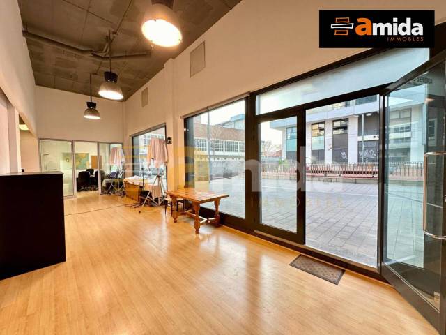 Local comercial en Venta en Covadonga