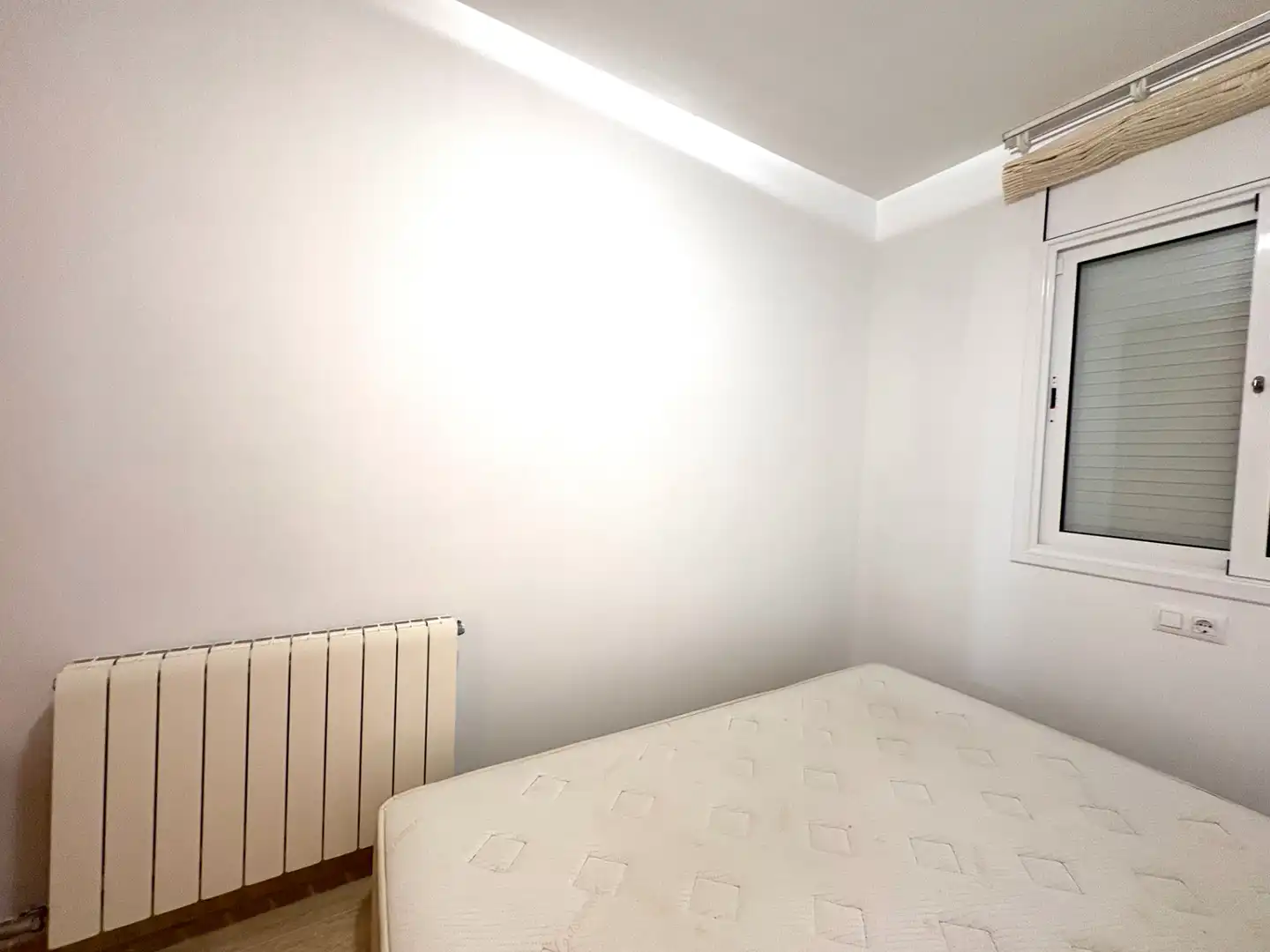 Habitación de Casa adosada en venta en La Pobla de Montornès   con Calefacción, Jardín privado y Terraza
