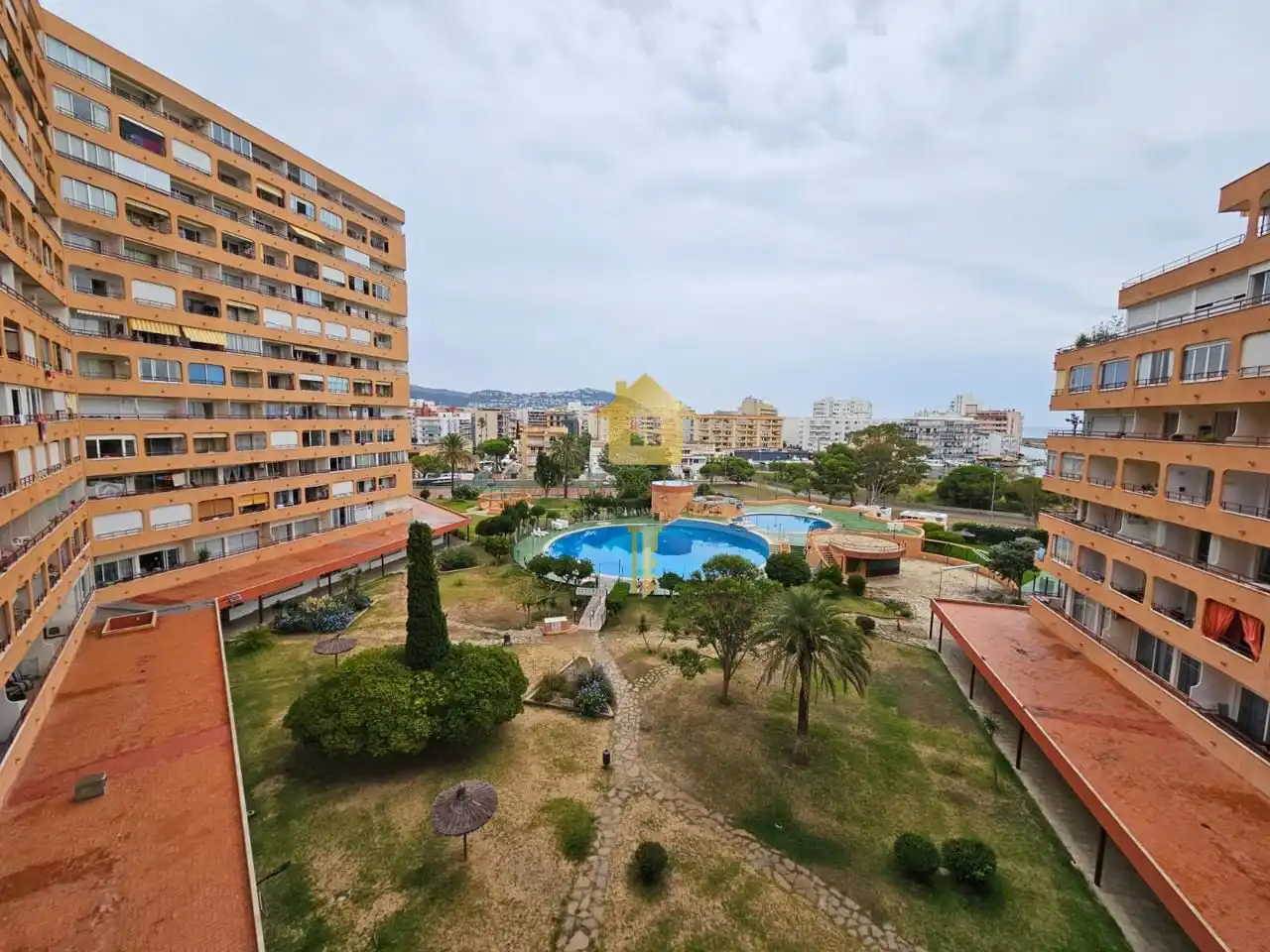 Study for rent in calle Cap Ponent, Santa Margarita