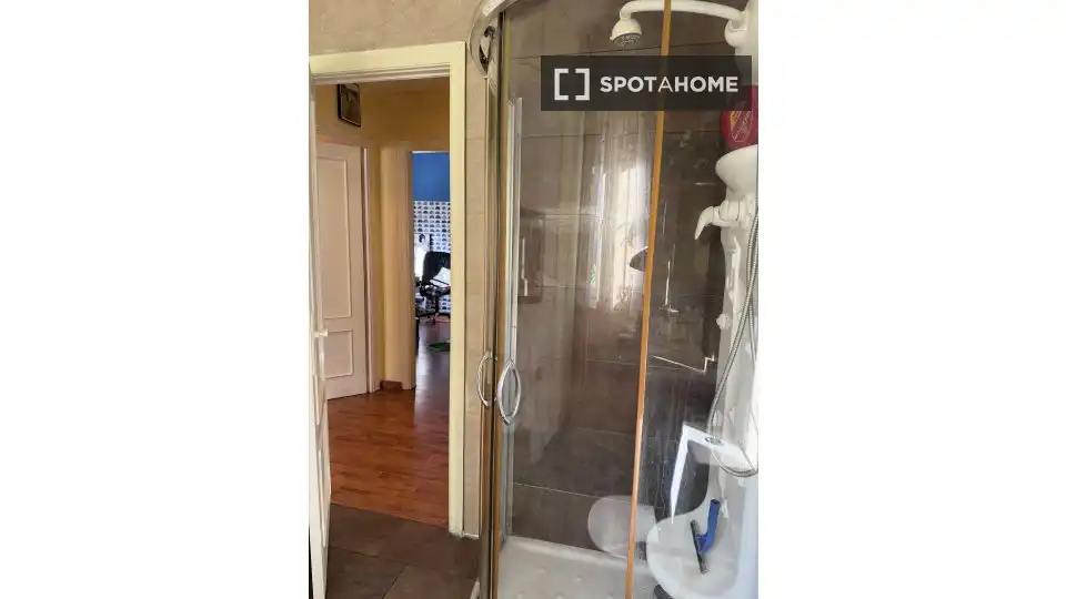 Bathroom of Flat for share in Matadepera  with Air Conditioner, Heating and Furnished