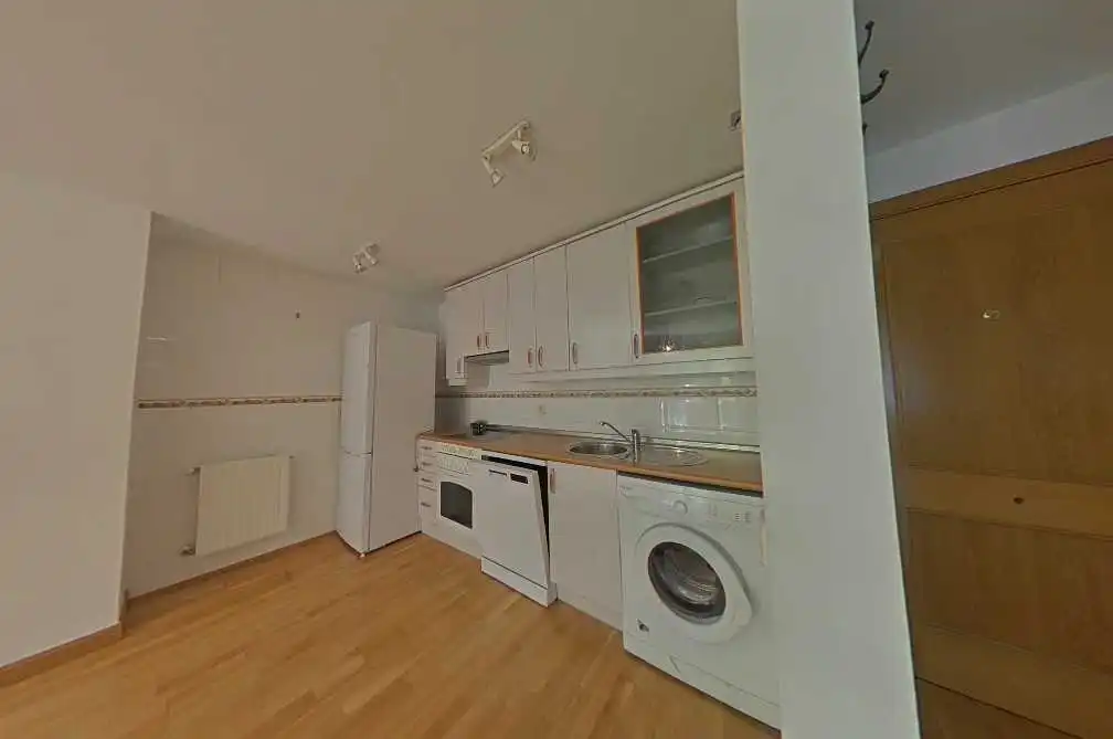 Cuina de Apartament de lloguer en Pozuelo de Alarcón amb Calefacció, Parquet i Terrassa