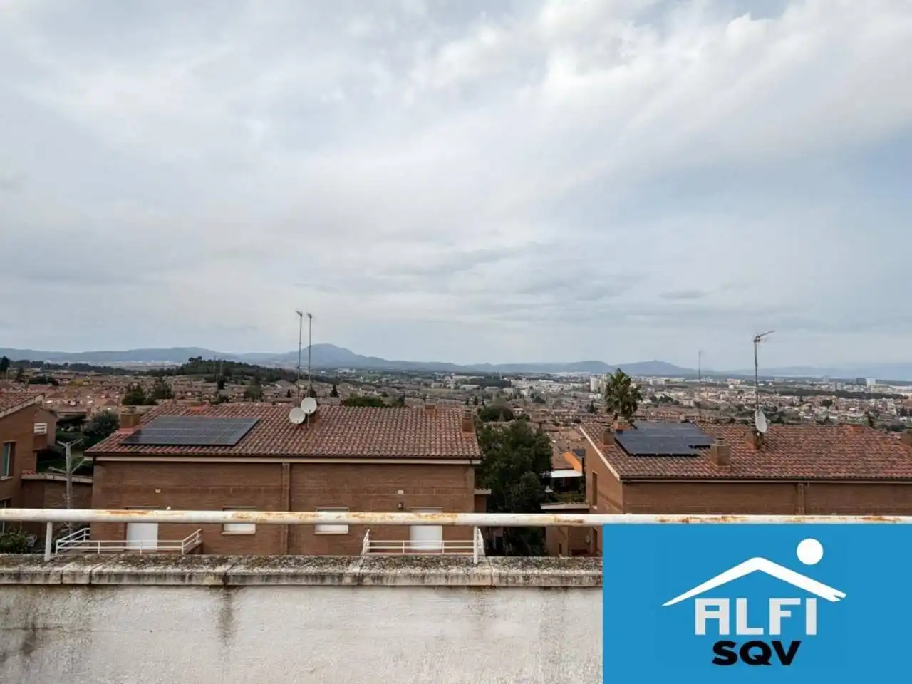 Exterior view of Houses for sale in Sant Quirze del Vallès  with Air Conditioner, Heating and Private garden