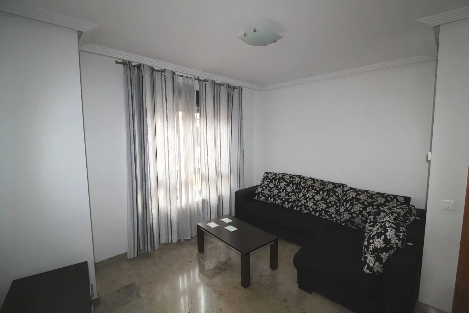 Sala d'estar de Dúplex de lloguer en Ciudad Real amb Terrassa, Traster i Moblat