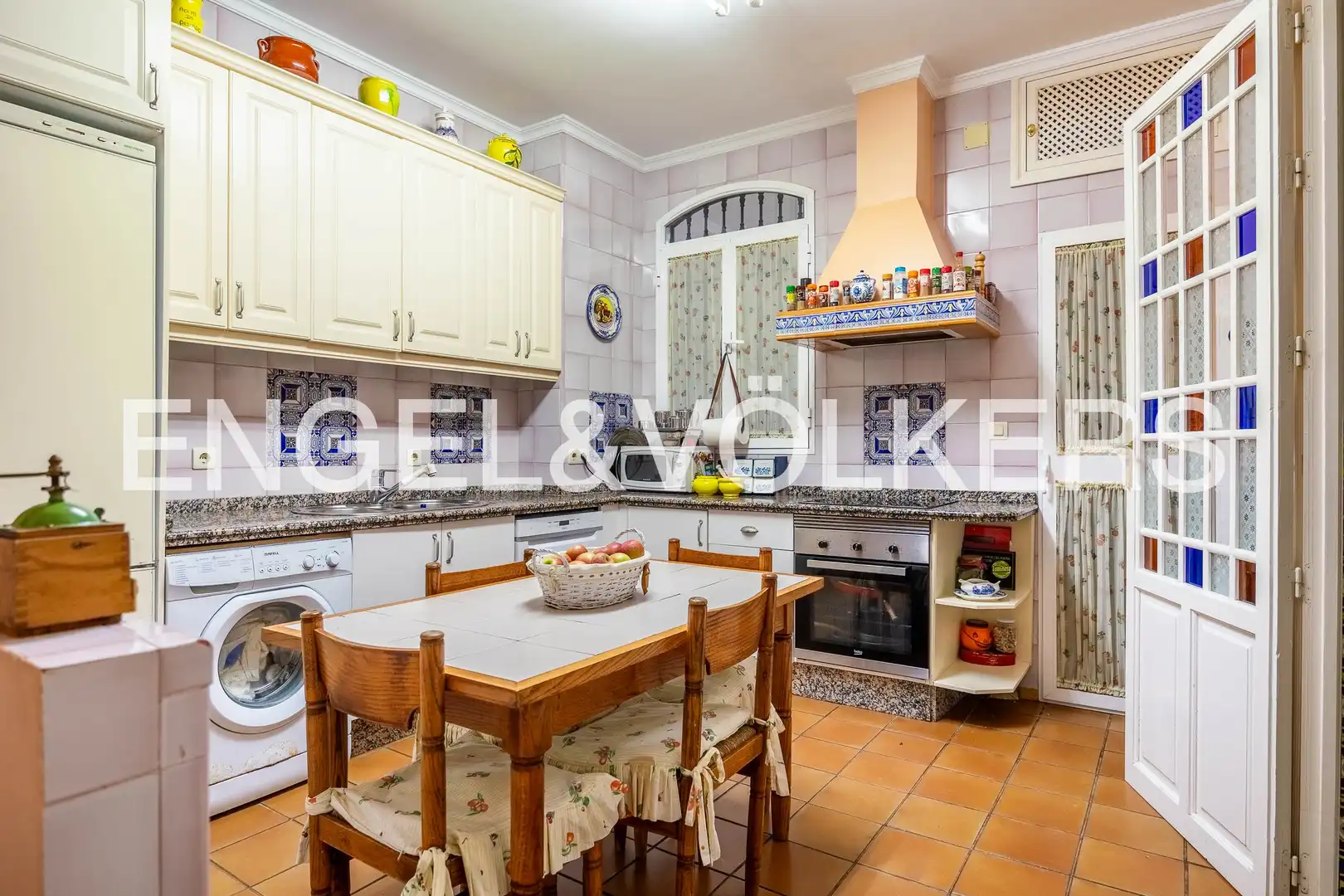Küche von Haus oder Chalet zum Verkauf in Sevilla mit Klimaanlage, Heizung und Balkon
