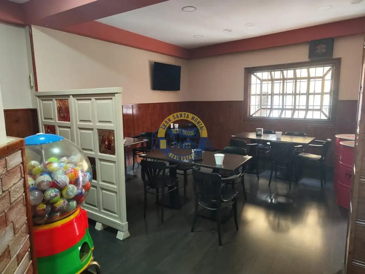 Business premises for sale in Casco Antiguo, imagen 9
