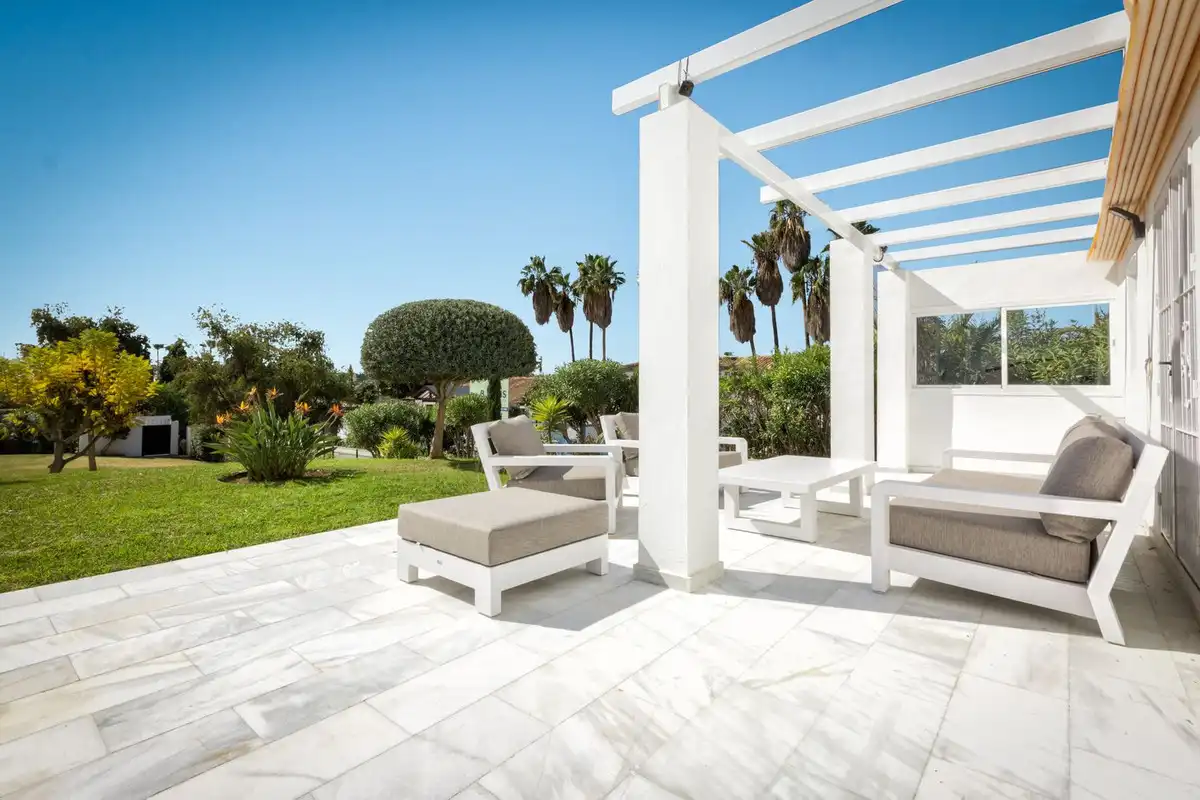 Bajo con piscina en venta en Benamara - Atalaya