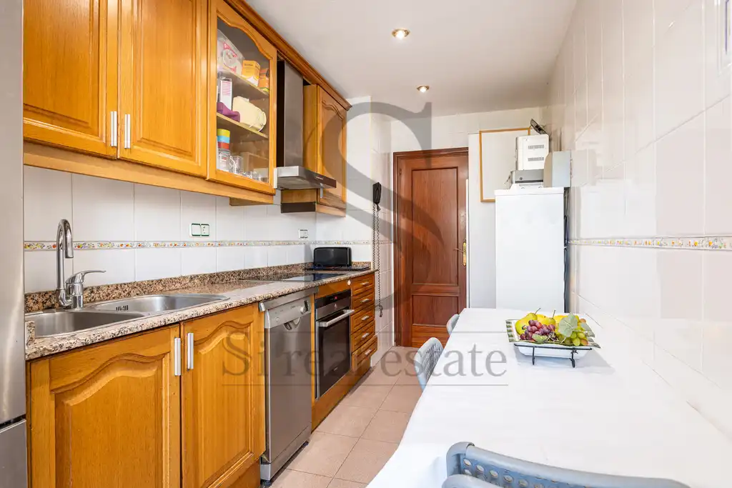 Kitchen of Flat for sale in Barcelona  with Air Conditioner, Heating and Terrace