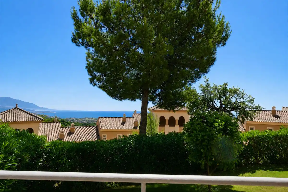 Vista exterior de Planta baja en venta en Marbella con Aire acondicionado, Terraza y Trastero
