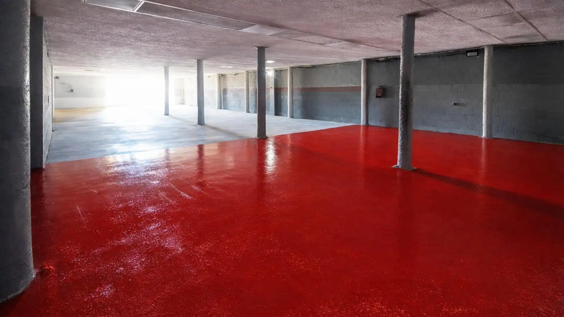 Parkplatz von Fabrikhallen zur Miete in Cubelles