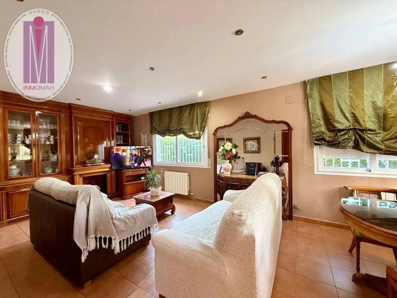 Casa amb jardí en venda a Avenida 303, imagen 3
