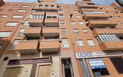 Vista exterior de Pis en venda en  Almería Capital amb Aire condicionat i Balcó