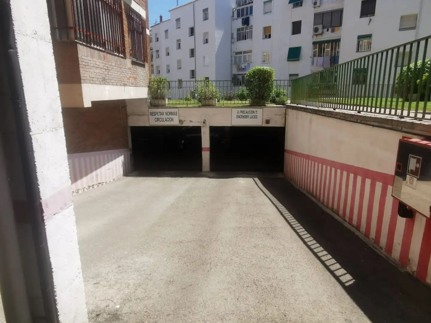 Parkplatz von Garage zum Verkauf in Madrid mit Alarm