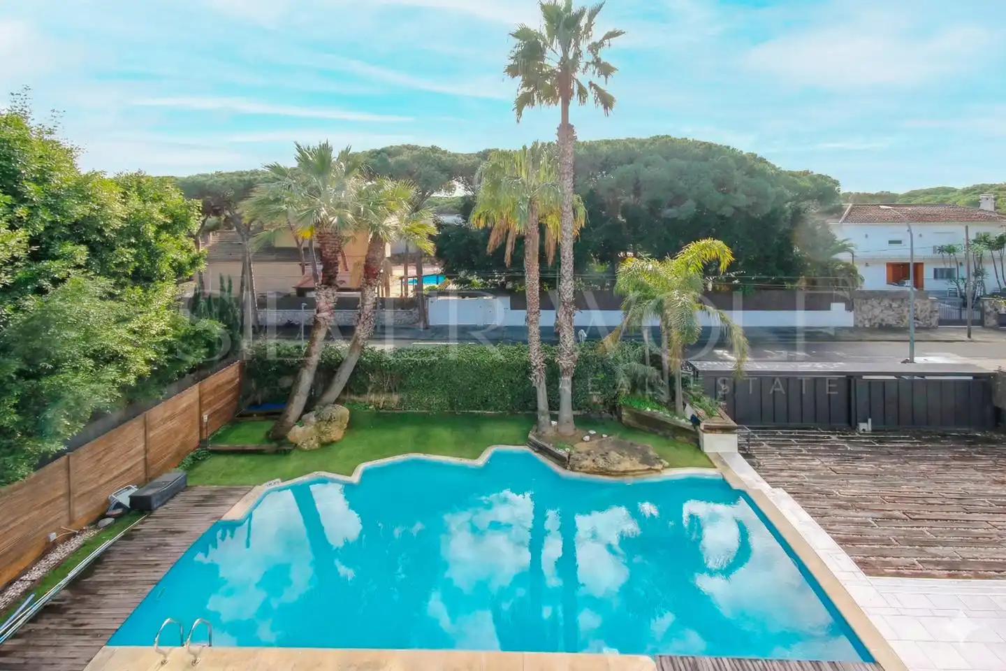 Swimming pool of Houses for sale in Castelldefels  with Air Conditioner, Heating and Private garden