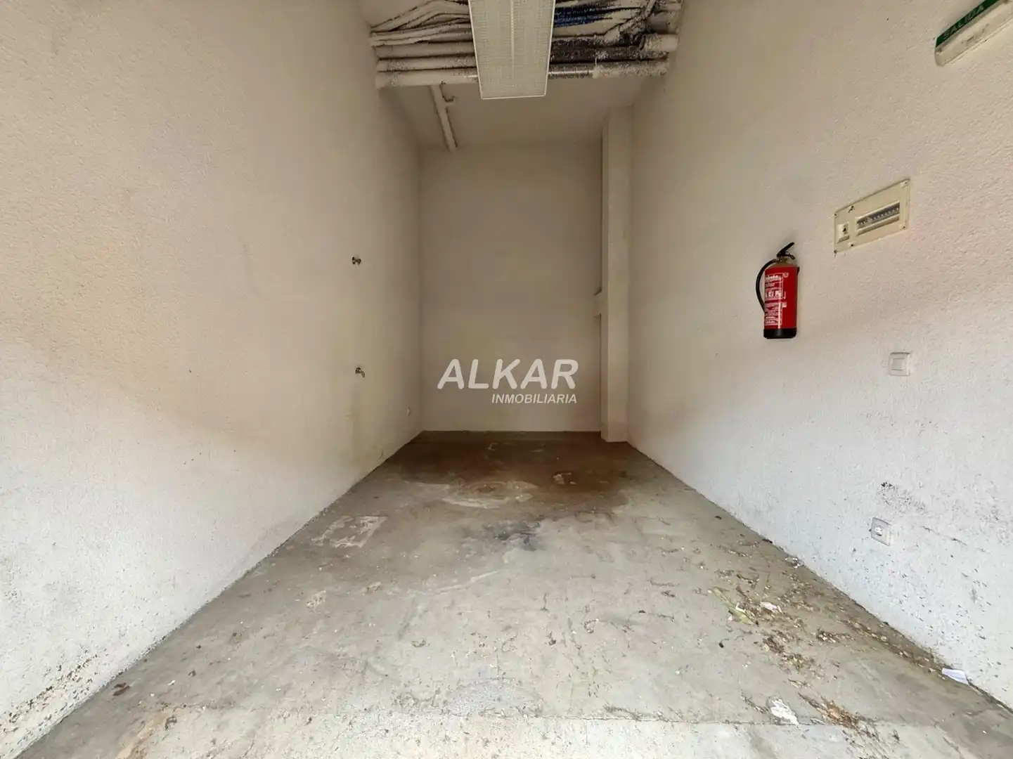 Parkplatz von Garage zum Verkauf in Tudela